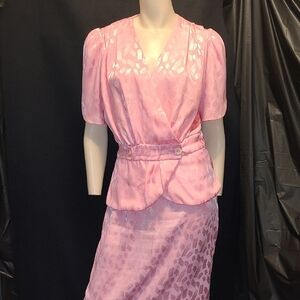 VTG Pink Two-Piece Satin Skirt Set Puffy Sleeve JOLIBEL
